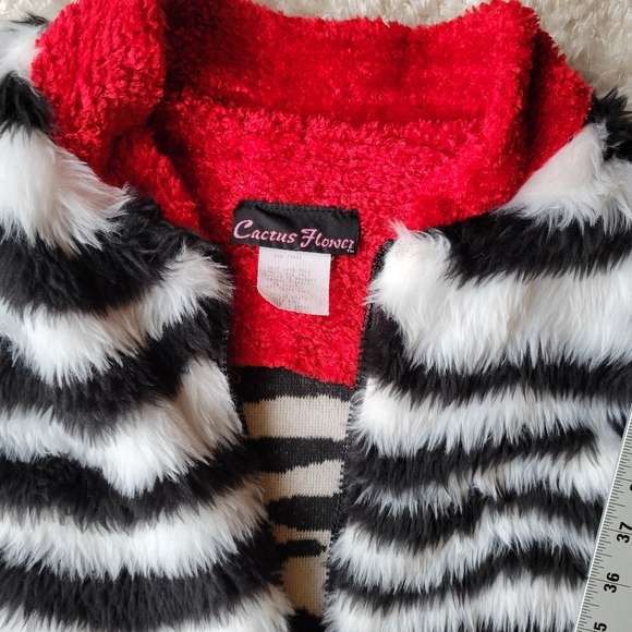 Cactus Flower red black and white zebra print fleece faux fur jacket size xl - Picture 6 of 10